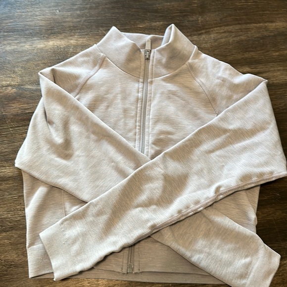 Alphalete Jackets & Blazers - Alphalete seamless jacket in gray